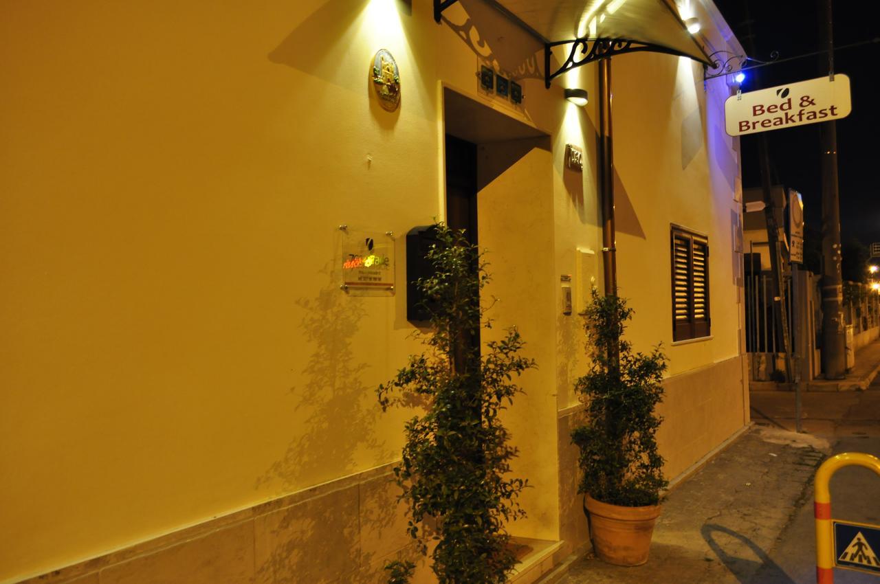 7 Contrade Bed & Breakfast Таранто Екстериор снимка