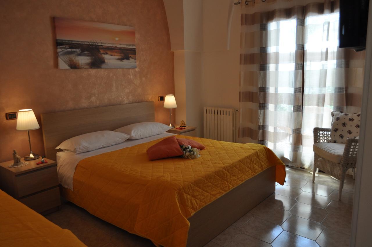 7 Contrade Bed & Breakfast Таранто Екстериор снимка